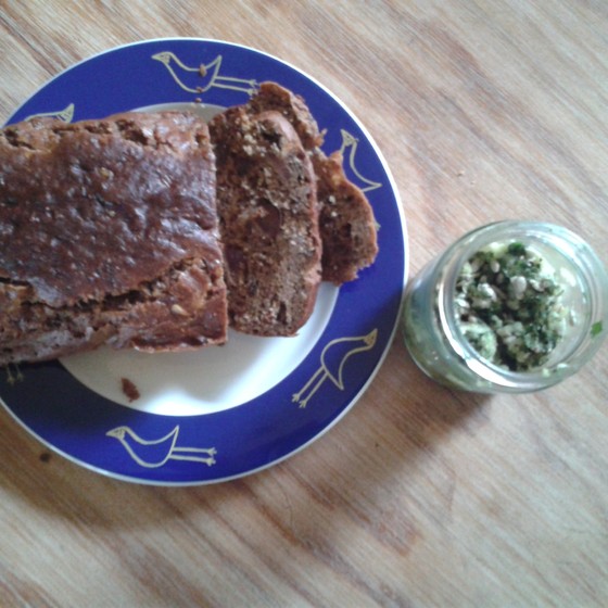 Glutenfree bread with dates | Tajinny.com
