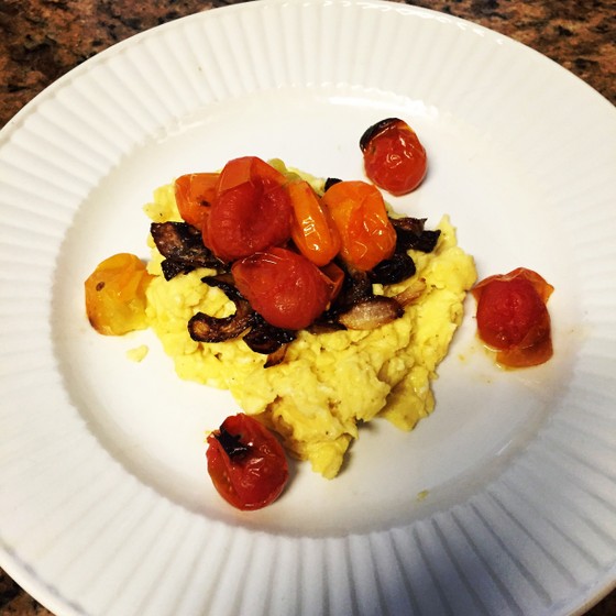 Eggs caramelized onions