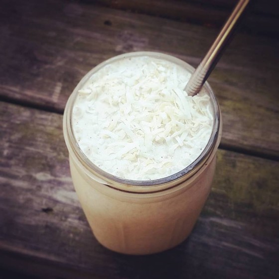 Coco-Almond Dream Smoothie | Tajinny.com
