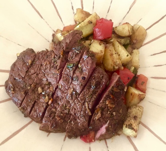 Marinated Steak &amp; Balsamic Vegetables | Tajinny.com